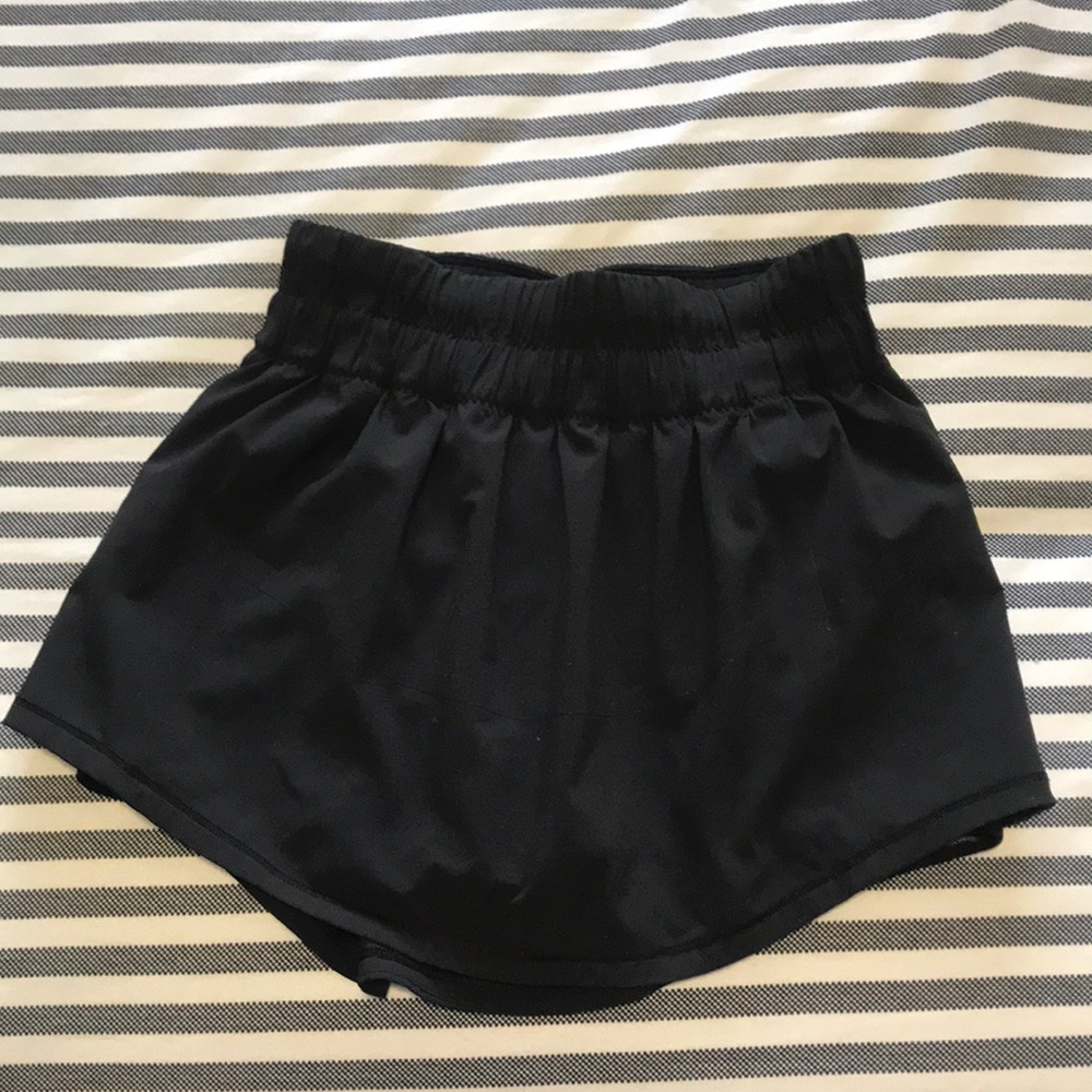 LULULEMON SKORT!!! Only worn a handful of times!